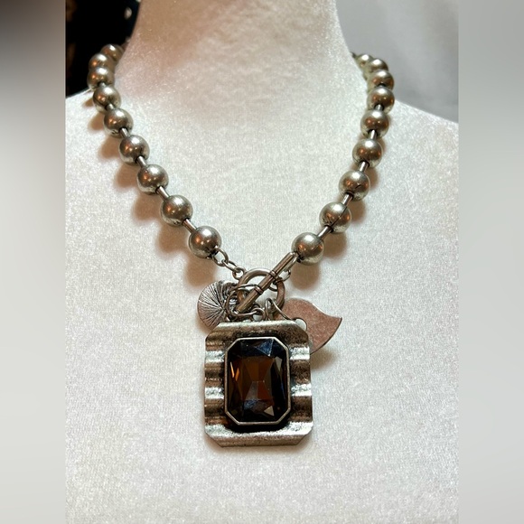 Distressed Brass Silver Large Ball Chain Cluster Pendant Toggle Clasp Necklace - Picture 5 of 6